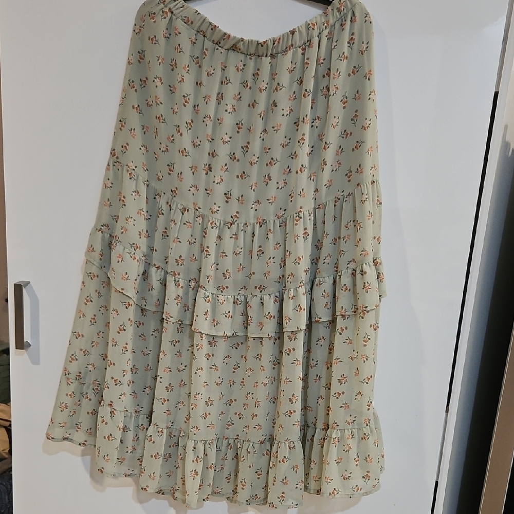 Vylette Floral Tiered Skirt